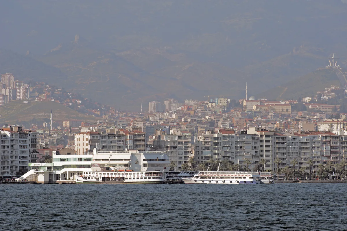 Karşıyaka vapuru